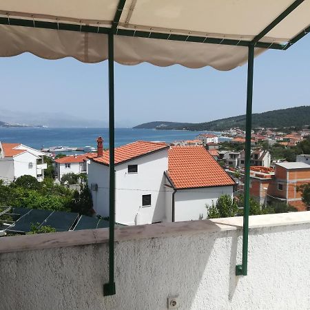 Apartman Nena Apartment Slatine Bagian luar foto