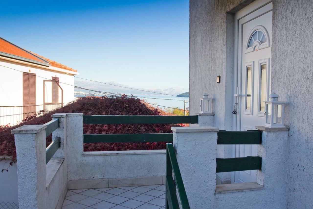 Apartman Nena Apartment Slatine Bagian luar foto